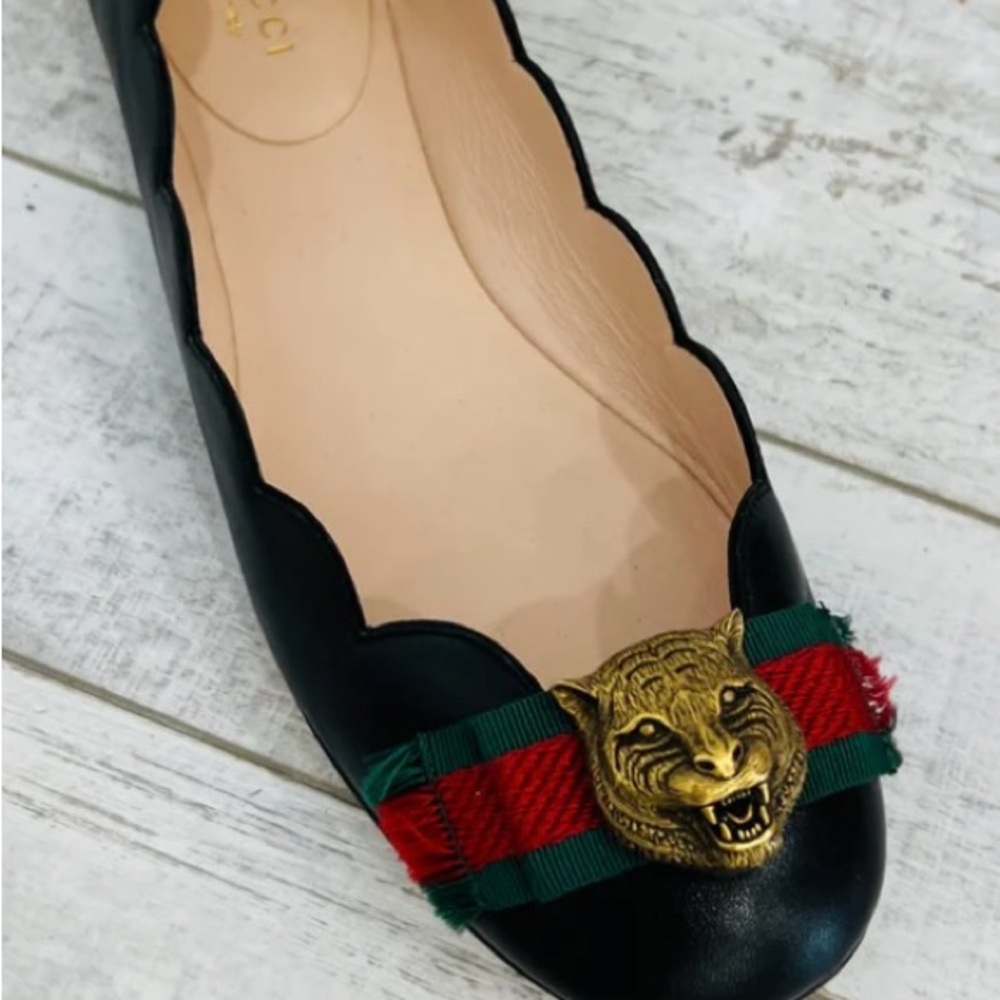 Gucci Black and Gold Flats with Ornate Detailing
